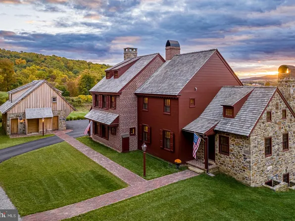 202 Privet Ln, Elverson, PA 19520