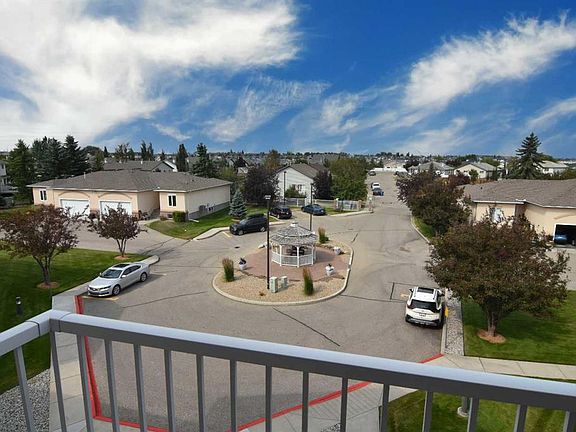 2nd image of 43 W Westlake Cir #307