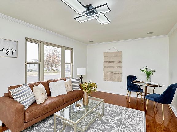 3rd image of 6440 Colletta Dr