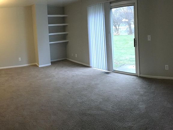 3rd image of 6452 Independence Dr