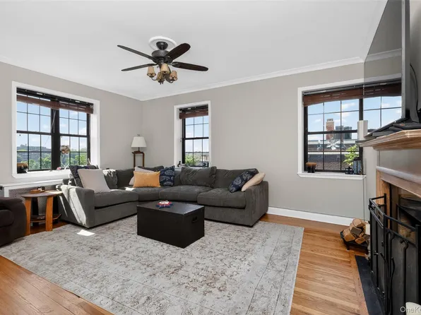 824 Bronx River Road #7C, Bronxville, NY 10708
