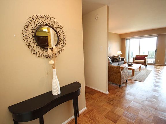 2nd image of 9039 Sligo Creek Pkwy APT 1714