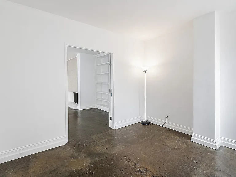 17366 W Sunset Blvd #201 — Photo 8