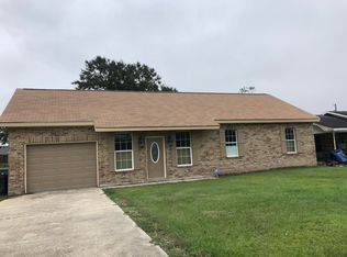 221 Carl Dr, Opelousas, LA 70570