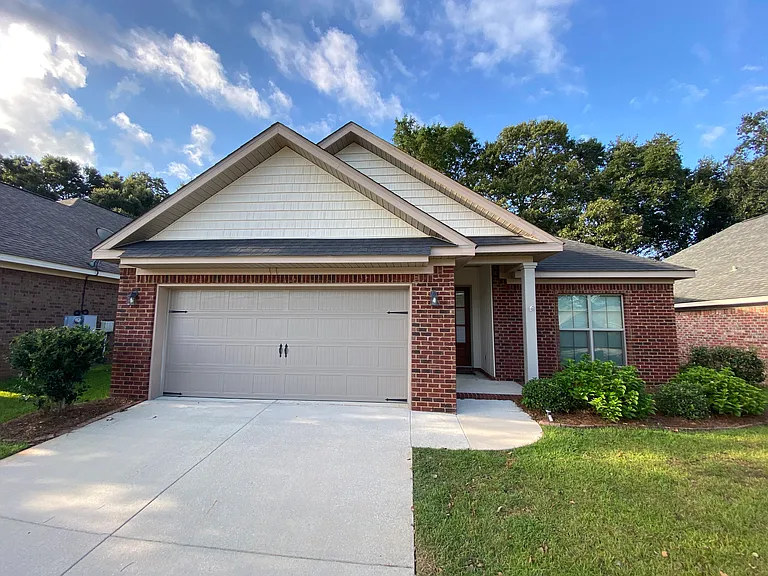 7700 Kari Ln — Photo 1