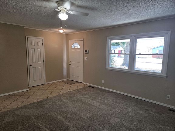 4th image of 2134 E Cedar Ave