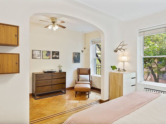 2nd image of 231 Park Pl APT 34