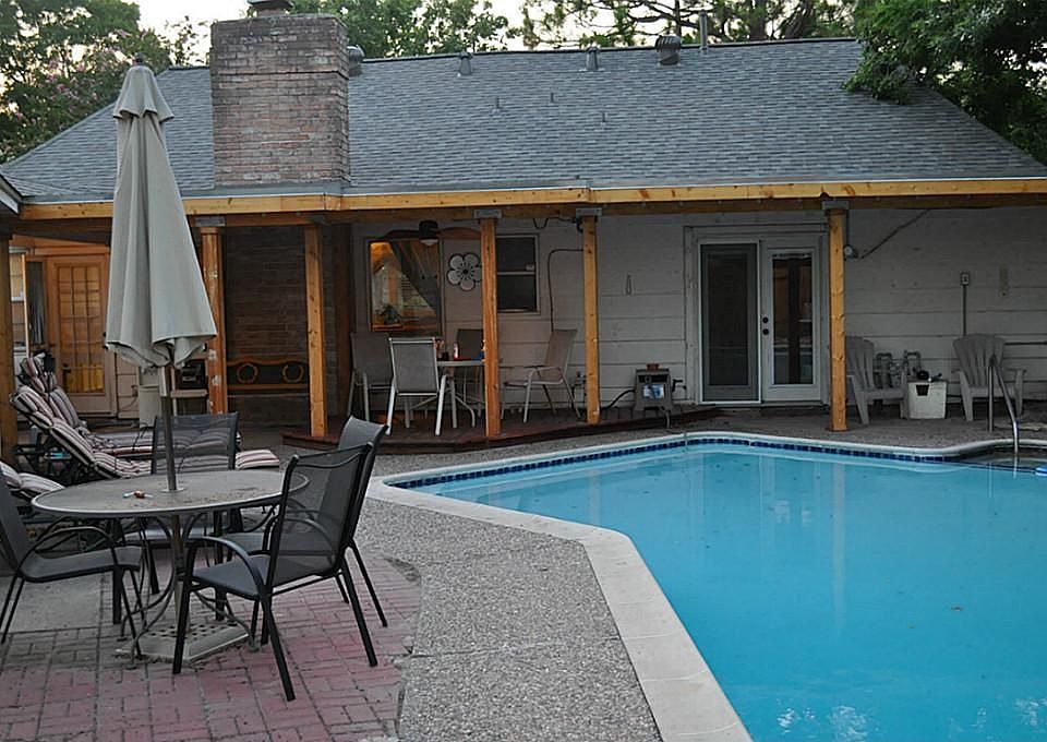 1st image of 20319 Laurel Lock Dr