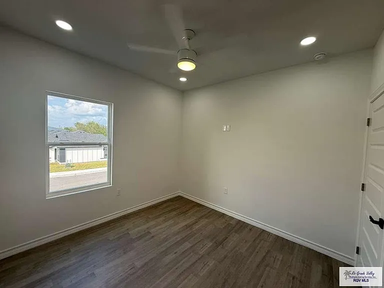 5160 Alexa Rd — Photo 10