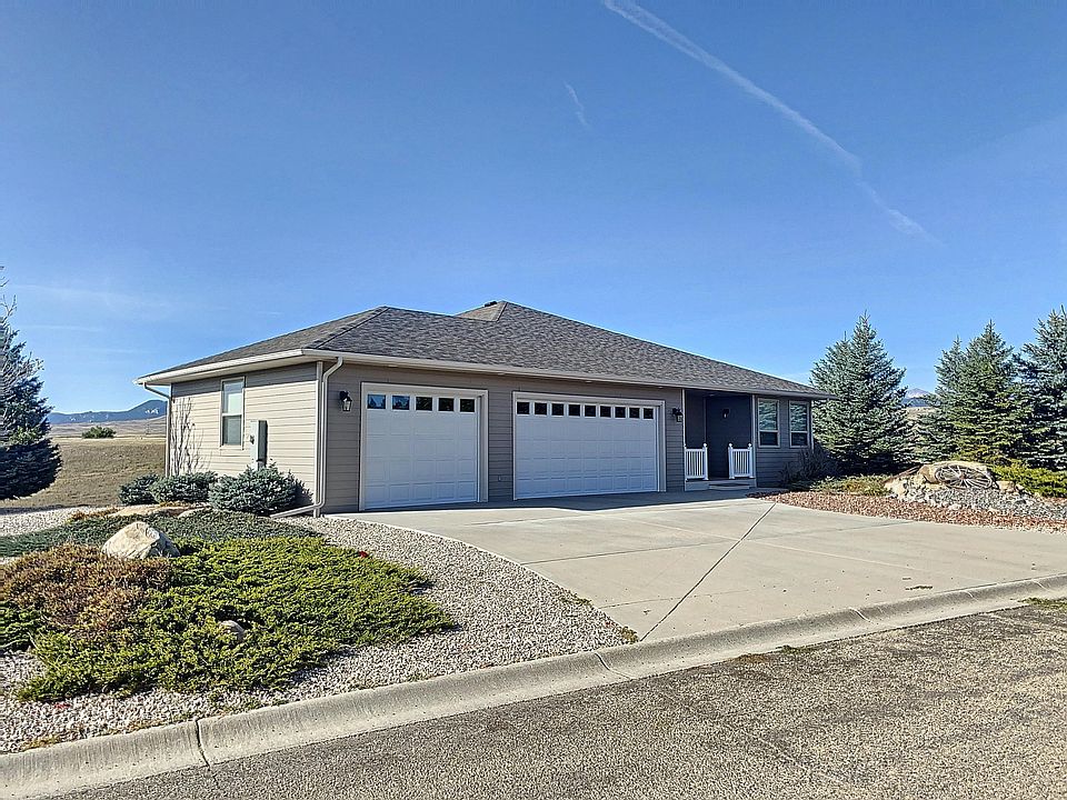 1st image of 585 S Pinnacle Dr