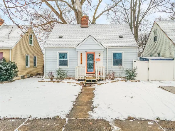 34211 Harroun St, Wayne, MI 48184