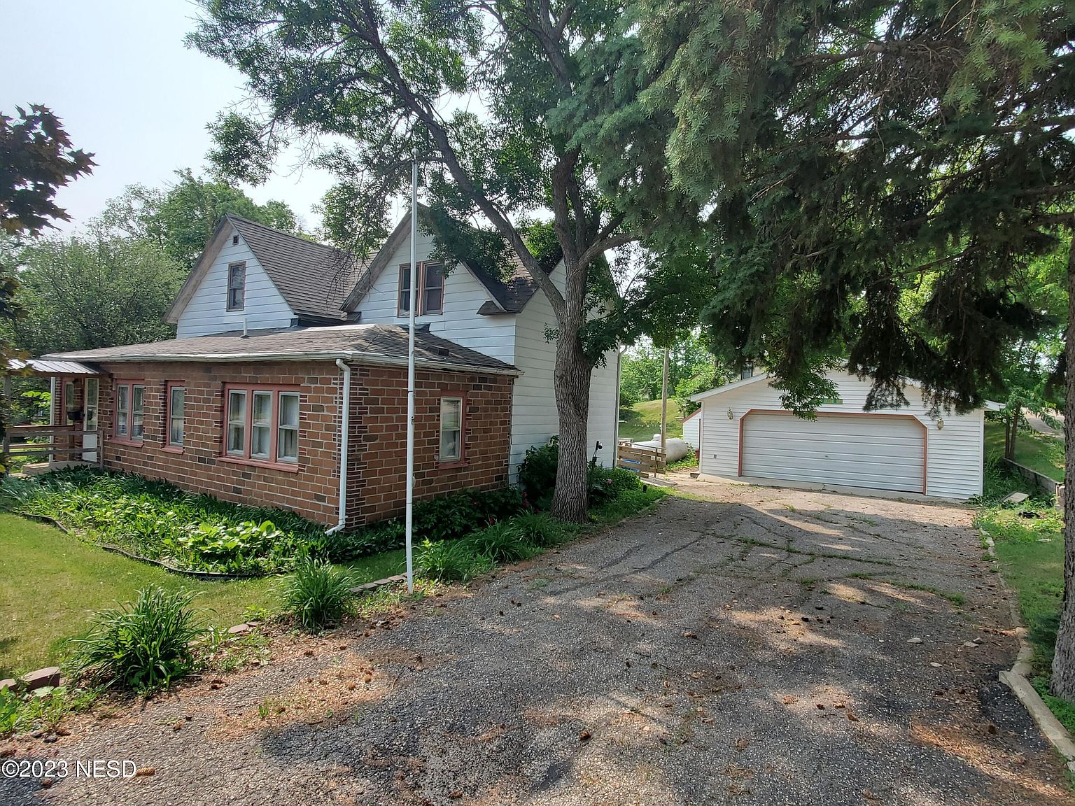 416 W Oak St, Sisseton, SD 57262 Zillow
