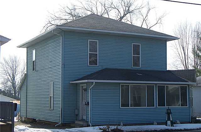 1st image of 706 E High St