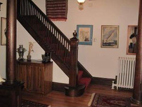 3rd image of 126 Winthrop Ave