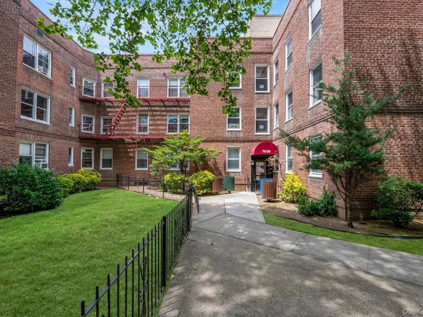 78-06 Main Street #2L, Flushing, NY 11367