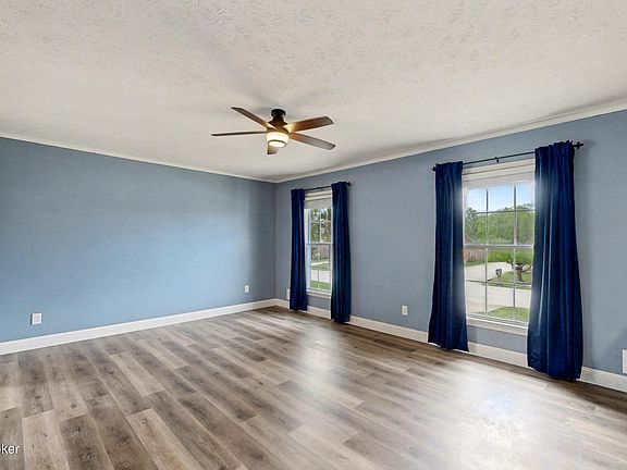 3rd image of 8413 Acme Way