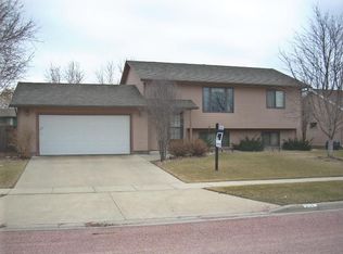 213 Spruce St, Brandon, SD 57005