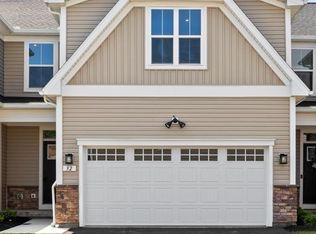 32 Keuka Ln, Canandaigua, NY 14424