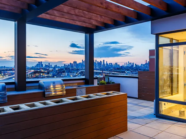 584 Fourth Avenue image 30 of 40