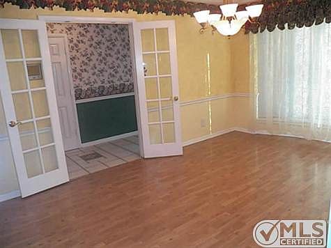 2nd image of 403 Lanett Cir