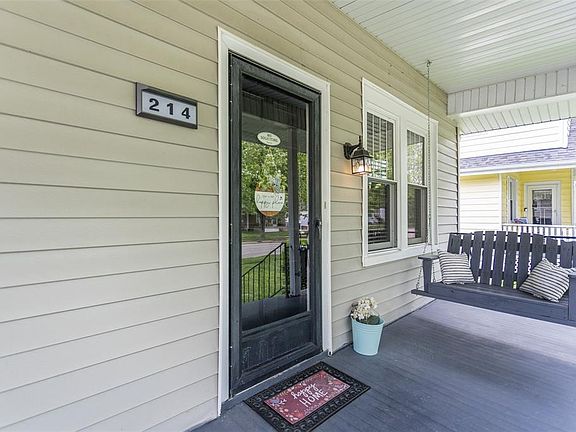 5th image of 214 Franklin Ave