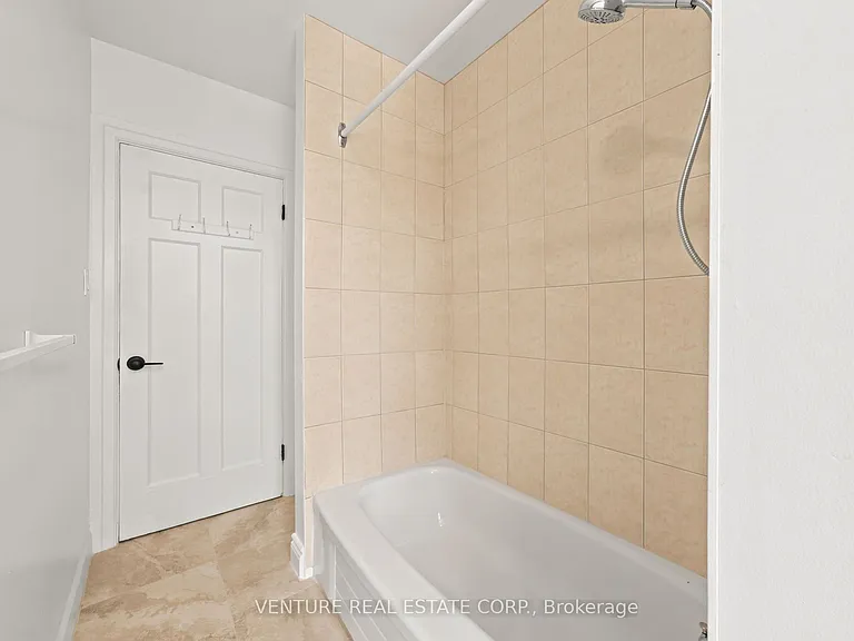 1228 Saint Clair Ave W #3 — Photo 21