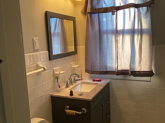 4th image of 904 4th St E APT 1