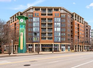 437 W Division St APT 409, Chicago, IL 60610