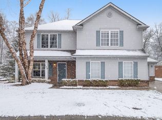 133 Fox Run Ct, Linden, MI 48451