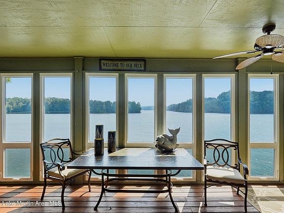 2nd image of 275 Lakeview Ridge Cir