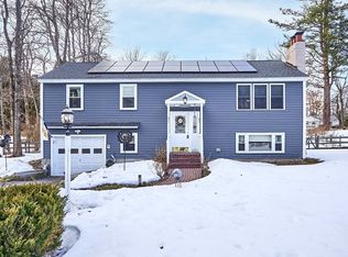 31 Rangeley Rd, Lunenburg, MA 01462