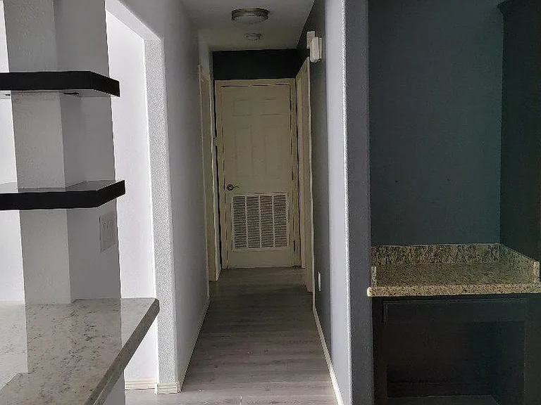 2612 Fort Brown Ave #2 — Photo 5