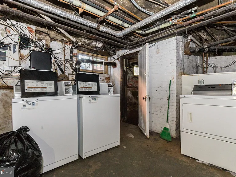 3017 W Girard Ave #2R — Photo 9