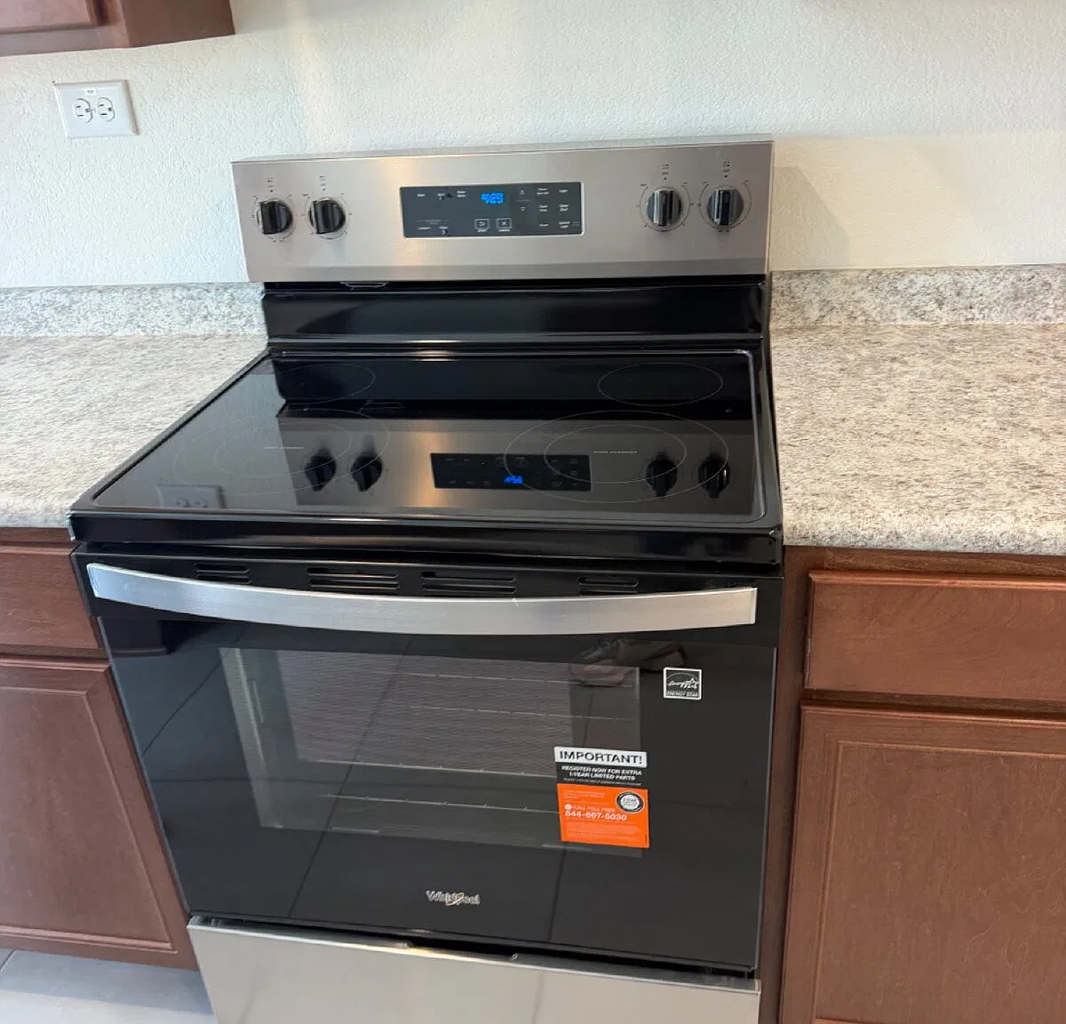 3 bed, 2.5 bath, 1389 sqft, $1,600 — Photo 3