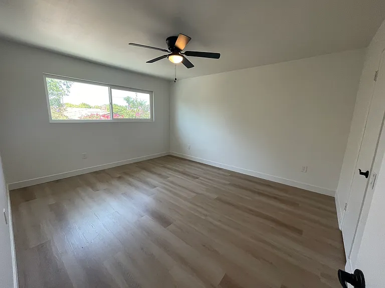 2227 E Joana Dr #D — Photo 15