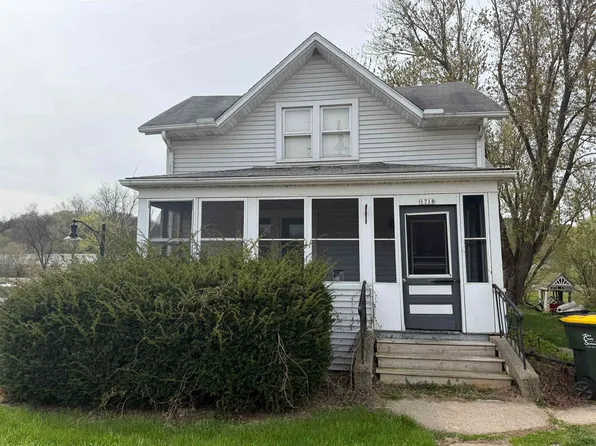 1718 Main St, Cross Plains, WI 53528