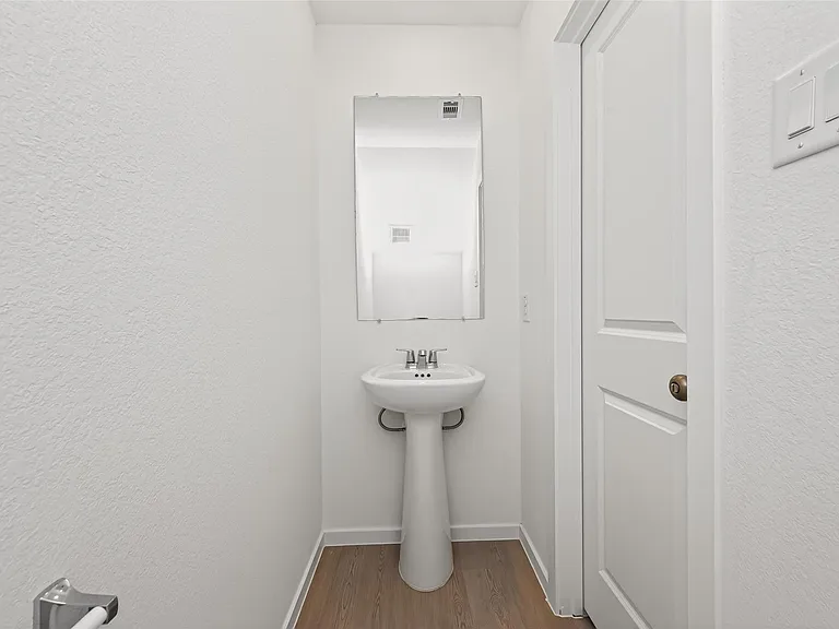 6273 Alder Creek Dr — Photo 22