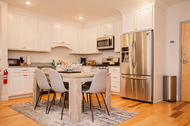 1008 Tremont St #3 — Photo 3