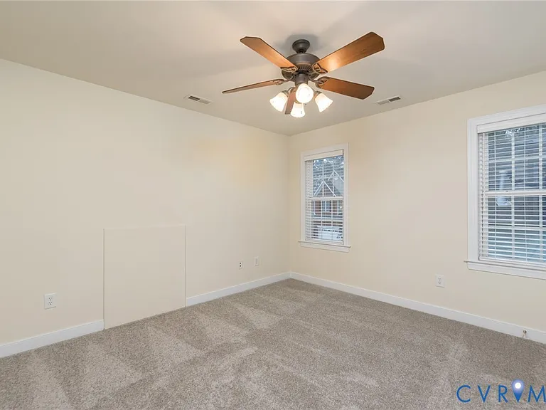 11412 Pinedale Dr — Photo 38