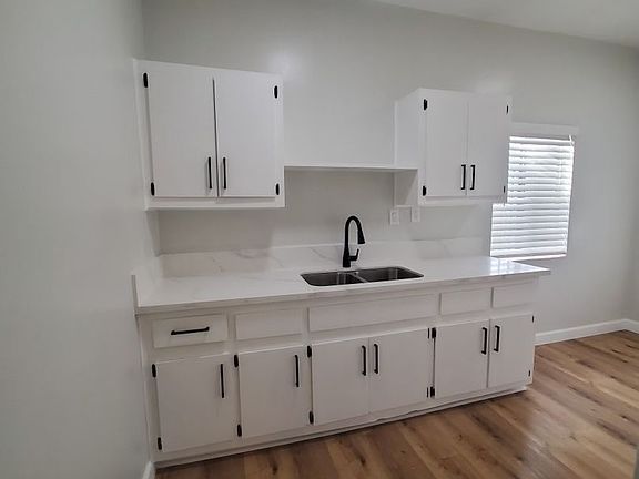 5th image of 6717 S San Pedro St #11
