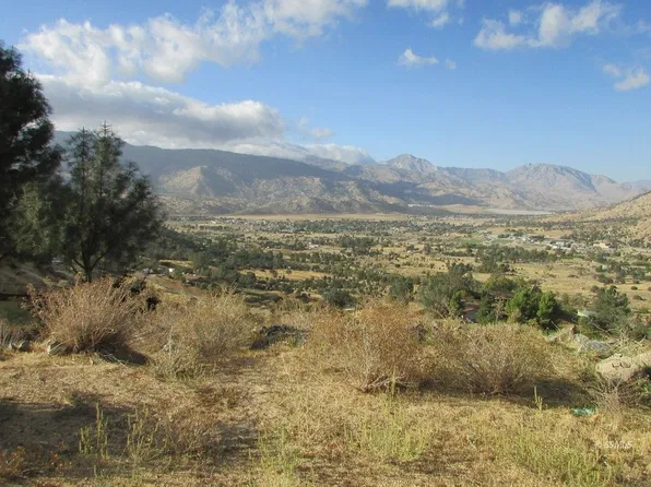600 Piute St, Bodfish, CA 93205