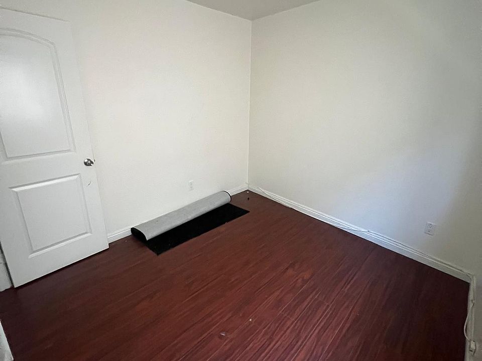 2nd image of 4343 Peck Rd #A