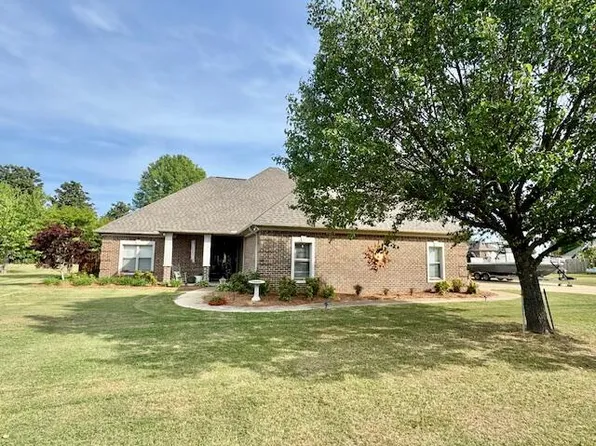 112 Longhorn Dr, Tupelo, MS 38804