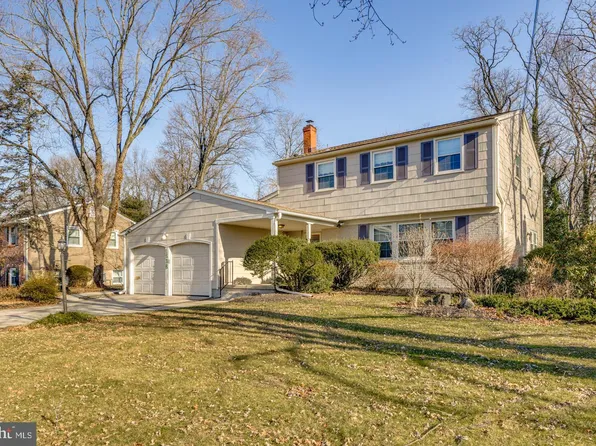 1538 Hillside Dr, Cherry Hill, NJ 08003