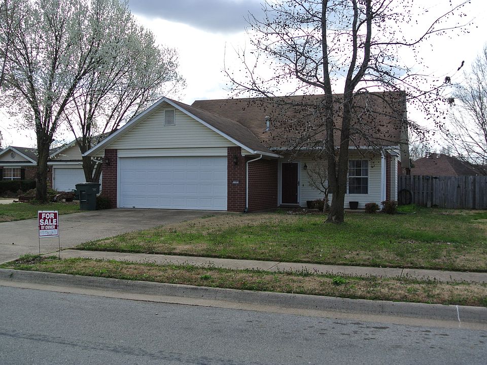 1st image of 1095 S Liberty Dr