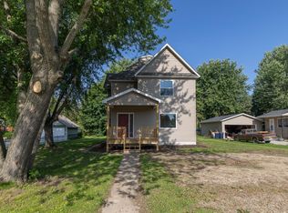 269 S Chestnut St, Ellsworth, WI 54011