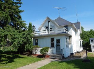 114 3rd St NE, Blooming Prairie, MN 55917