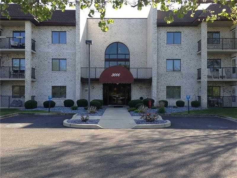 2nd image of 3110 Dolphin Ave #3110