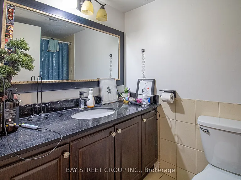 2050 Bridletowne Cir #1712 — Photo 23