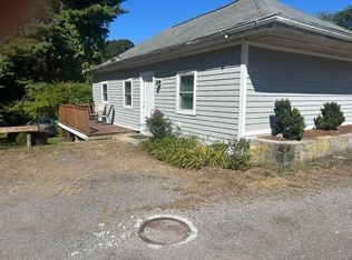 3 Benoit St, Coventry, RI 02816